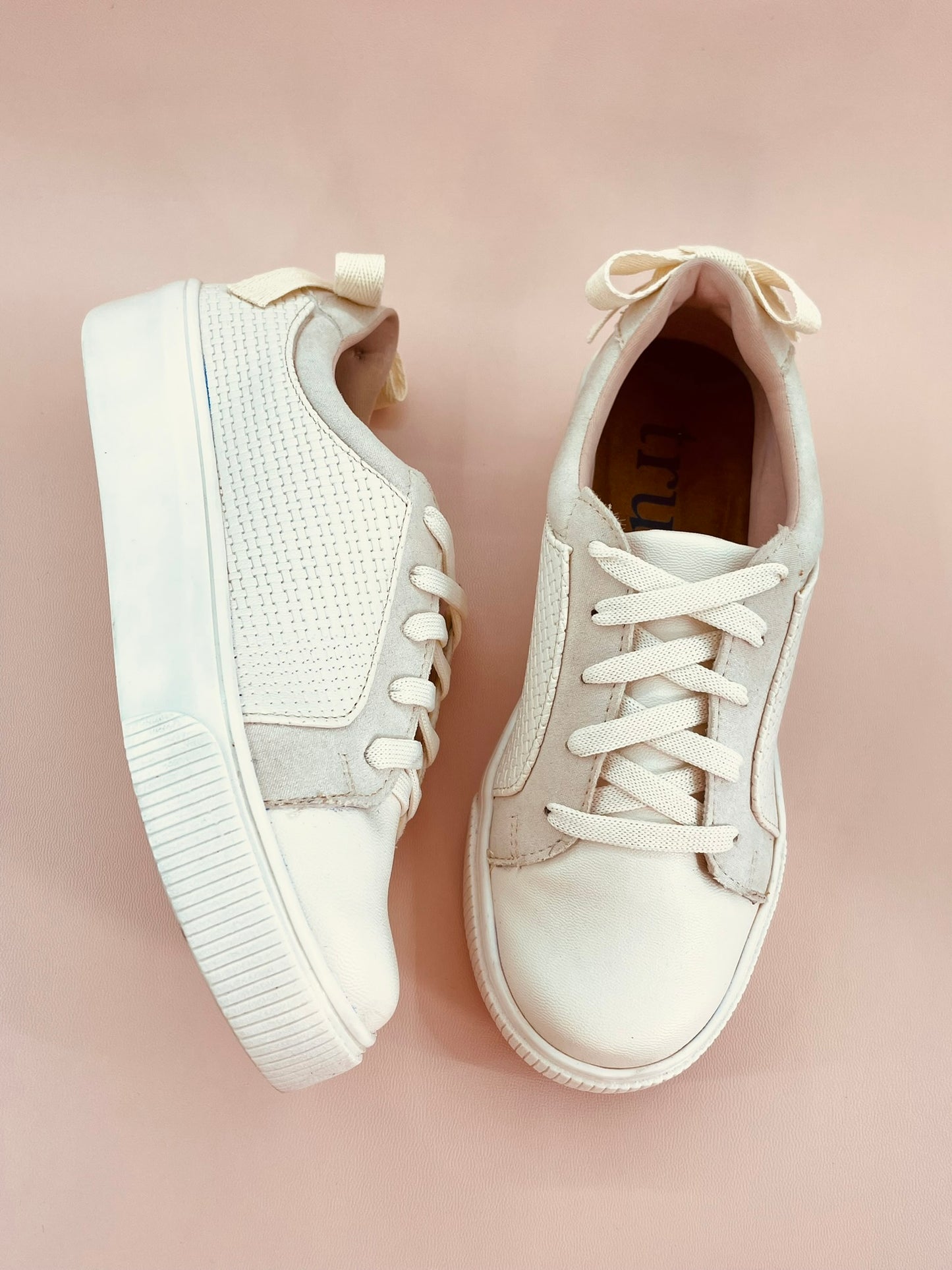 OLD FASHIONED SNEAKERS
