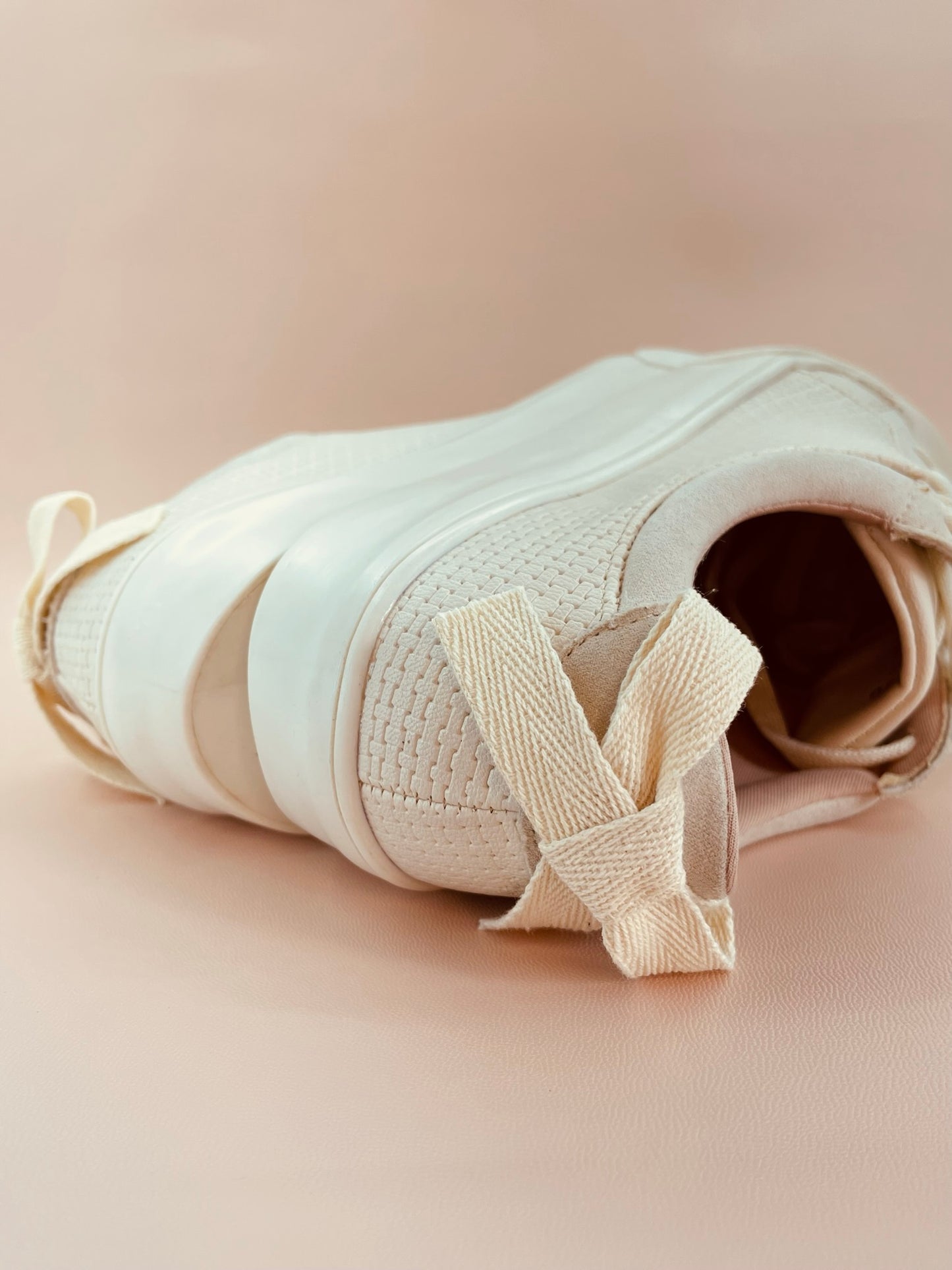 OLD FASHIONED SNEAKERS