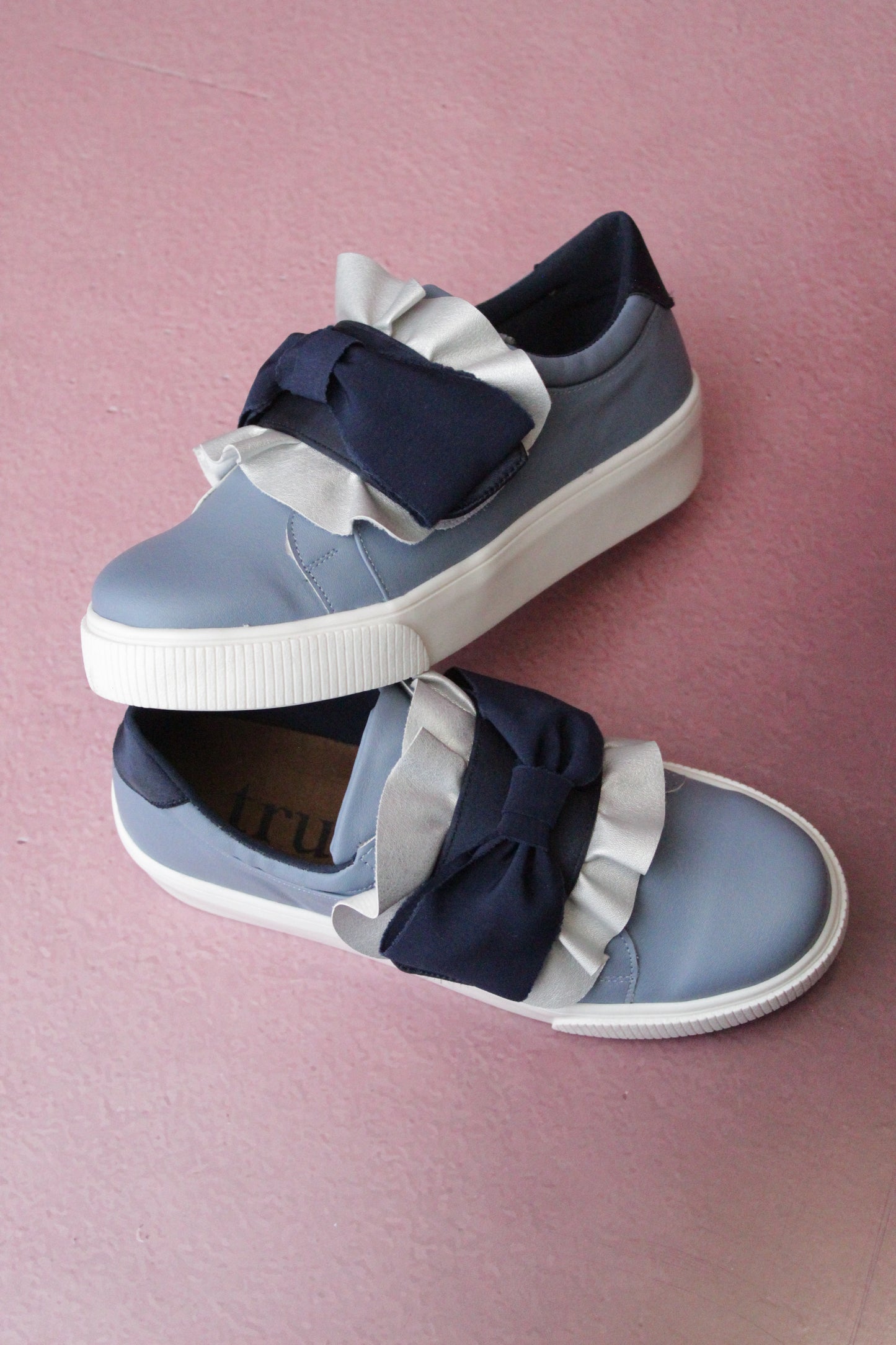 BABY BLUE